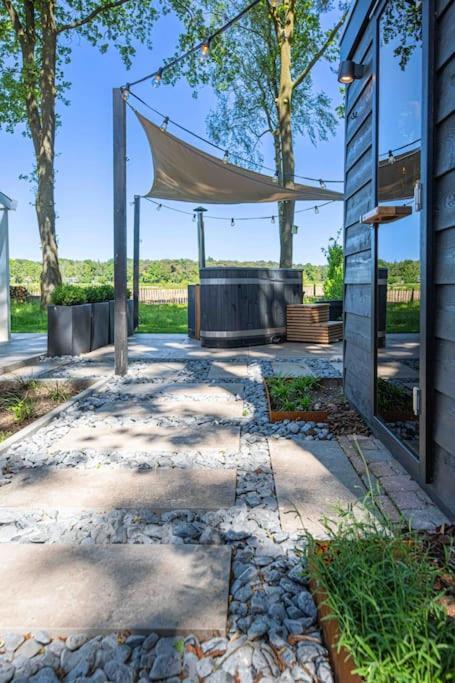 86, Bed & Outdoor Wellness - Sauna, Hottub, Icebath & Outdoor Shower Included! Ойстервейк Екстер'єр фото